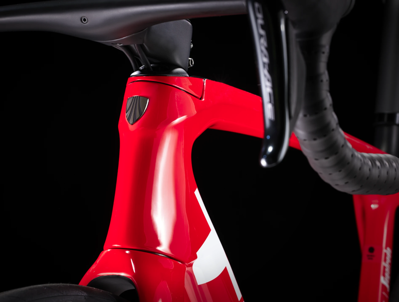 Trek Emonda SLR 9 Carbon Road Bike 2024 in Viper Red-1